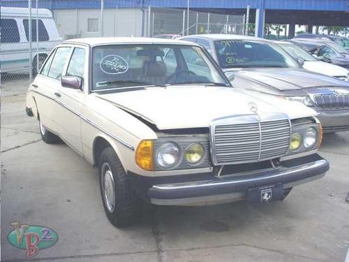 MERCEDES-BENZ MERCEDES 240D
