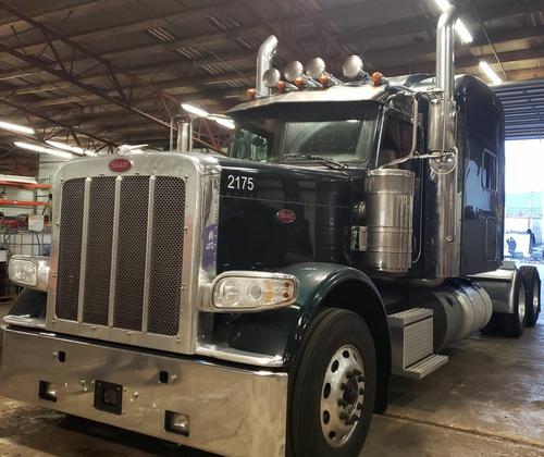 PETERBILT 389