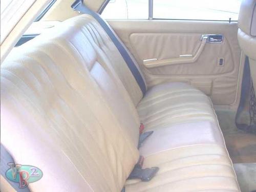 MERCEDES-BENZ MERCEDES 240D