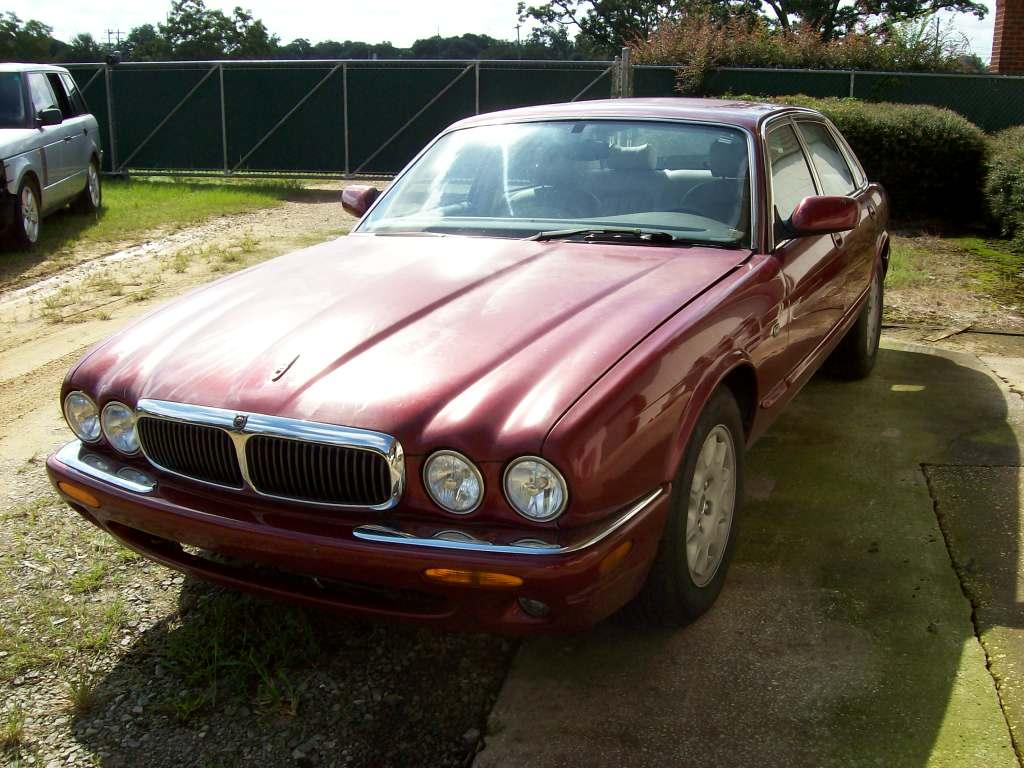 JAGUAR XJ8