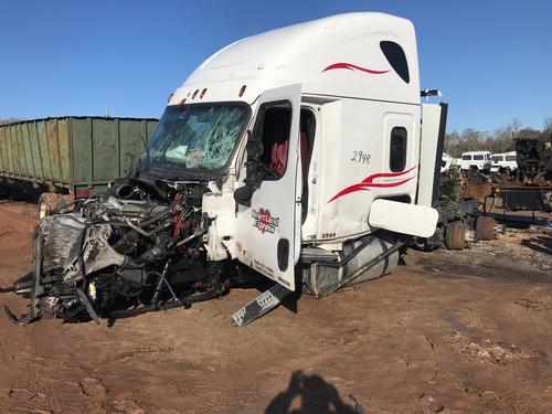 FREIGHTLINER Cascadia