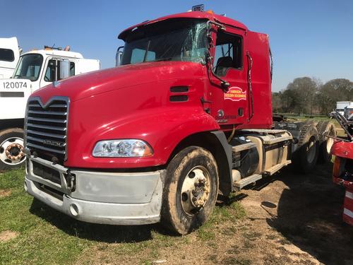 MACK CXU613