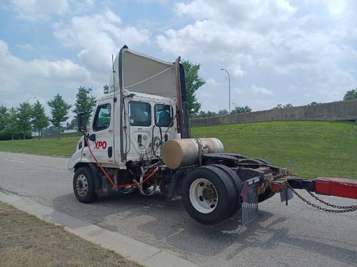 FREIGHTLINER CASCADIA 113