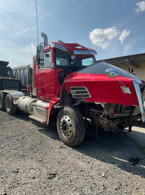 WESTERN STAR TRUCKS 5700XE