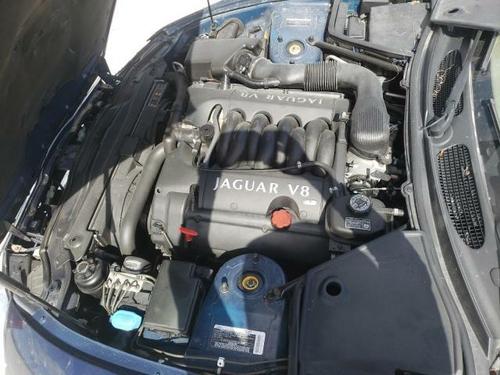 JAGUAR XK8