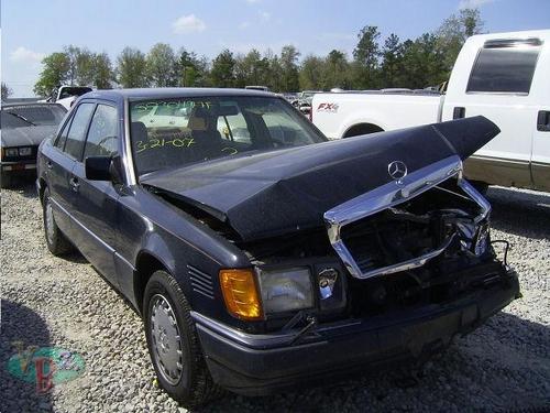 MERCEDES-BENZ MERCEDES 300D