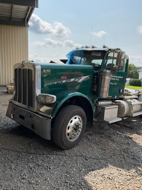 PETERBILT 389