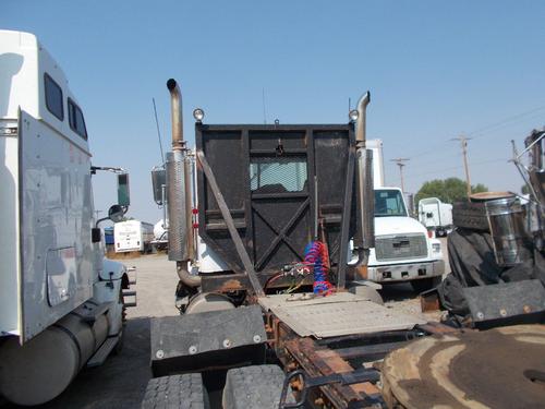 FREIGHTLINER FLD132 CLASSIC XL
