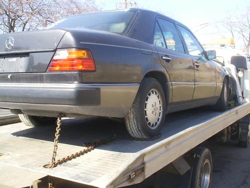 MERCEDES-BENZ MERCEDES 300E