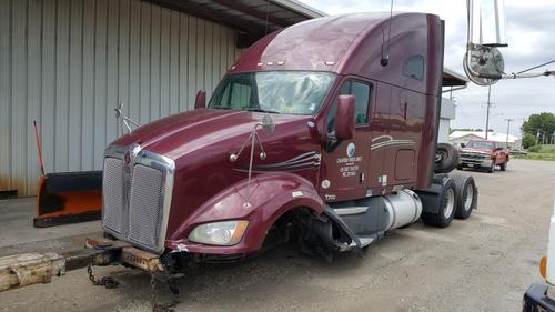 KENWORTH T700