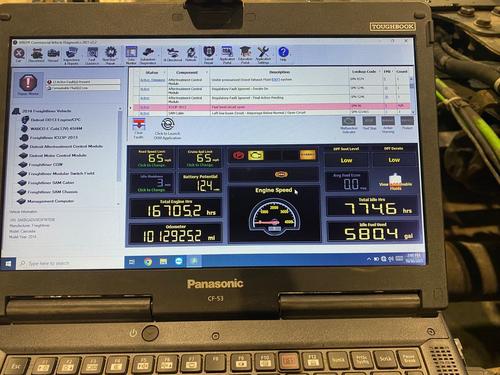 FREIGHTLINER CASCADIA 113