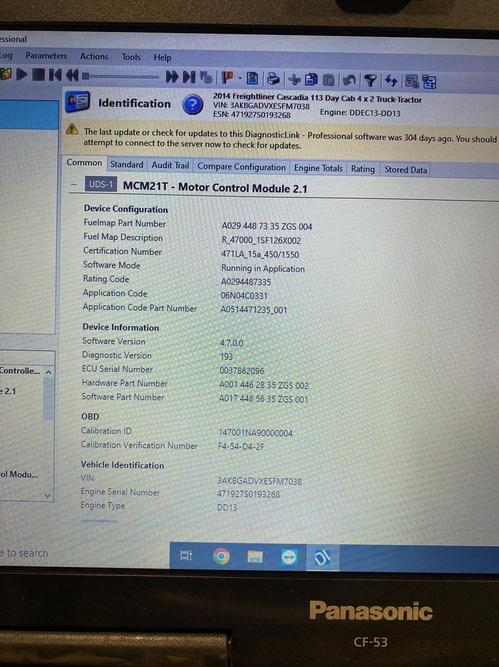 FREIGHTLINER CASCADIA 113