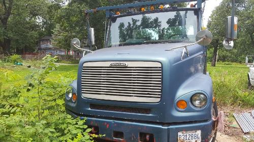 FREIGHTLINER FL112