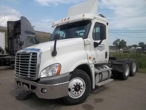 FREIGHTLINER CASCADIA 125