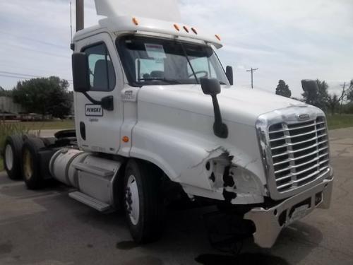 FREIGHTLINER CASCADIA 125