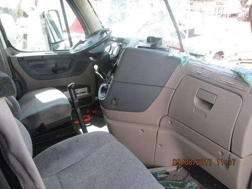 FREIGHTLINER CASCADIA 125
