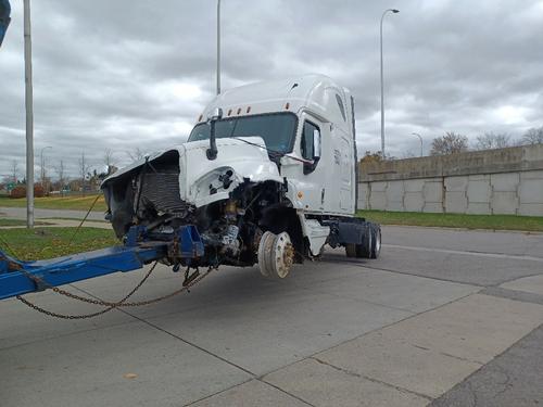 FREIGHTLINER CASCADIA 125