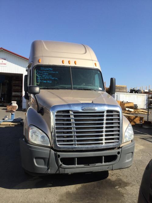 FREIGHTLINER CASCADIA 125