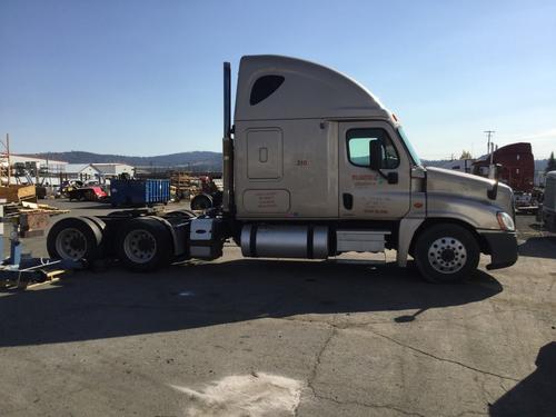 FREIGHTLINER CASCADIA 125