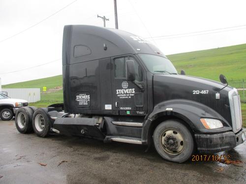 KENWORTH T700