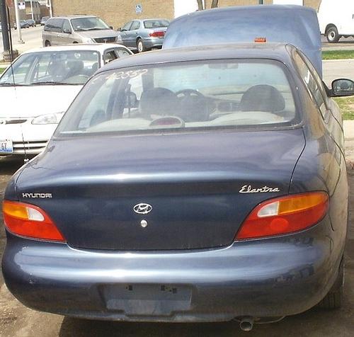 HYUNDAI ELANTRA