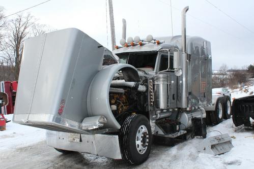 PETERBILT 379