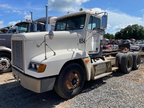 FREIGHTLINER FLD120