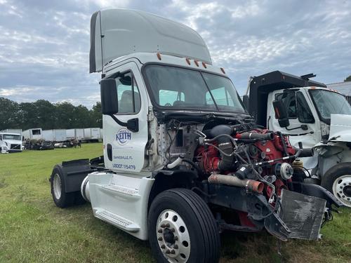 FREIGHTLINER Cascadia