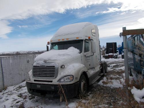 FREIGHTLINER COLUMBIA 120