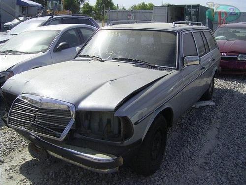 MERCEDES-BENZ MERCEDES 300D