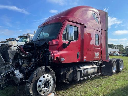 FREIGHTLINER Cascadia