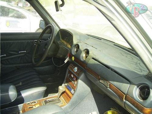 MERCEDES-BENZ MERCEDES 300D