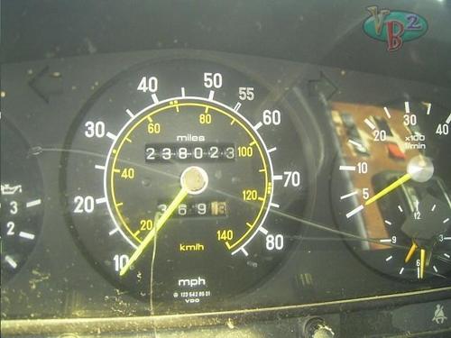 MERCEDES-BENZ MERCEDES 300D