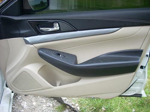 NISSAN MAXIMA