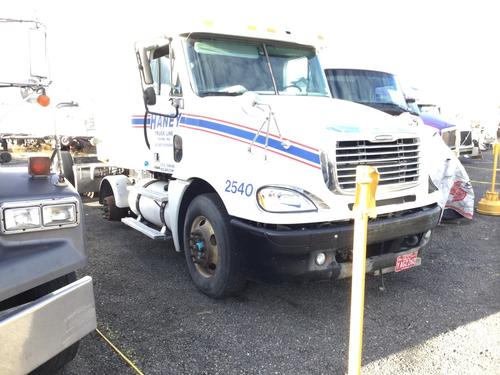 FREIGHTLINER COLUMBIA 120