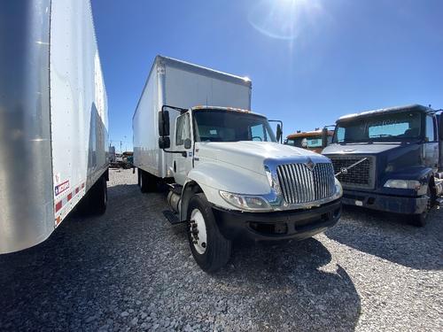 INTERNATIONAL 4300
