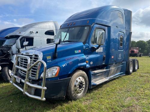 FREIGHTLINER Cascadia