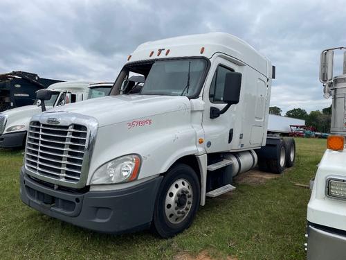 FREIGHTLINER Cascadia