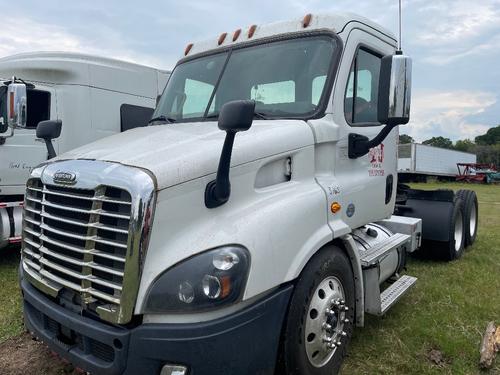 FREIGHTLINER Cascadia