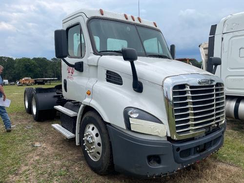 FREIGHTLINER Cascadia