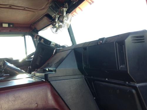 FREIGHTLINER FLT