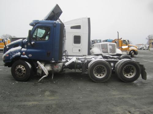 FREIGHTLINER CASCADIA 113