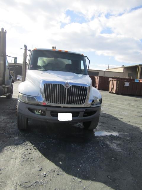 INTERNATIONAL 4300