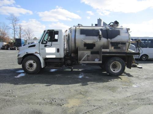 INTERNATIONAL 4300