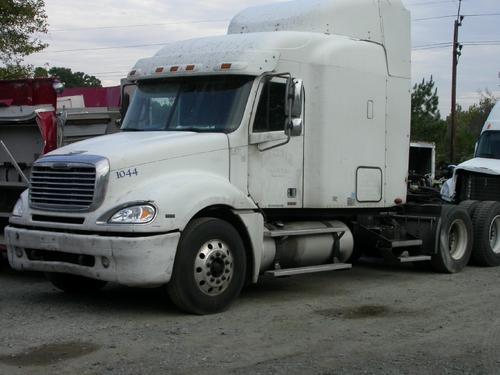 FREIGHTLINER COLUMBIA 120