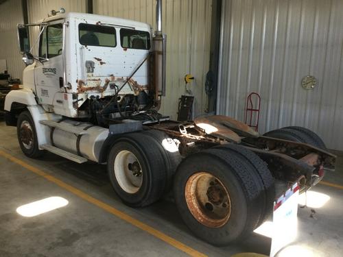 FREIGHTLINER FLC112