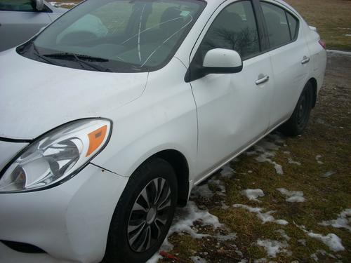 NISSAN VERSA