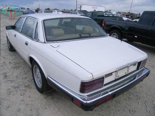 JAGUAR XJ6