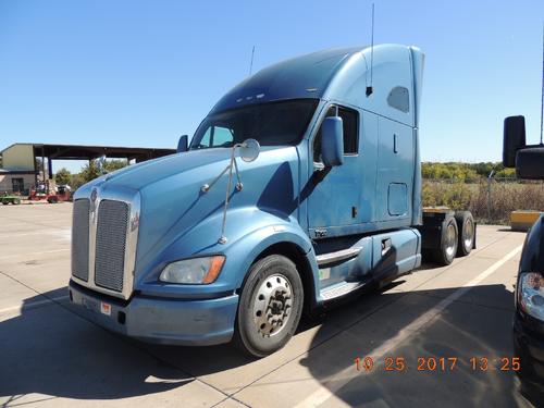 KENWORTH T700