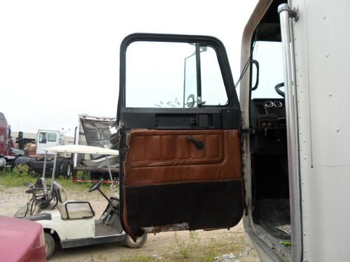 FREIGHTLINER CAB OVER